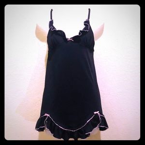 Hot topic}90s flouncy Black teddy w/pink trim/bows
